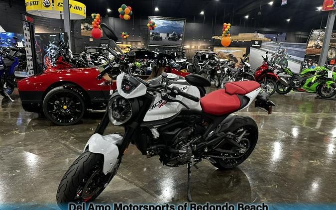 2024 Ducati MONSTER PLUS