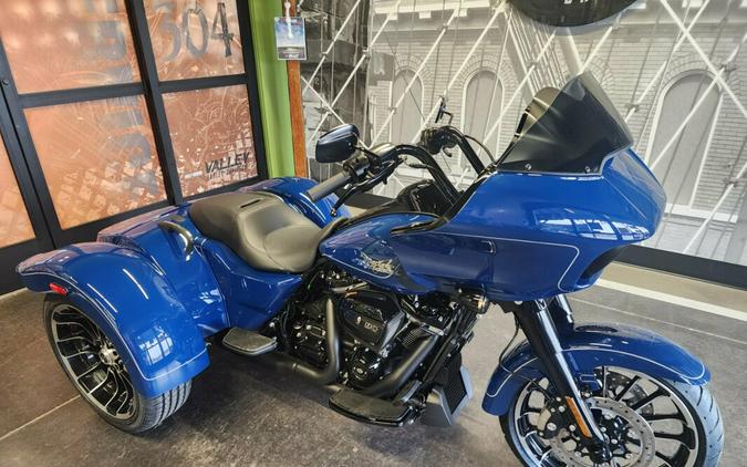 2023 Harley-Davidson Road Glide® 3 FLTRT BRIGHT BILLIARD BLUE