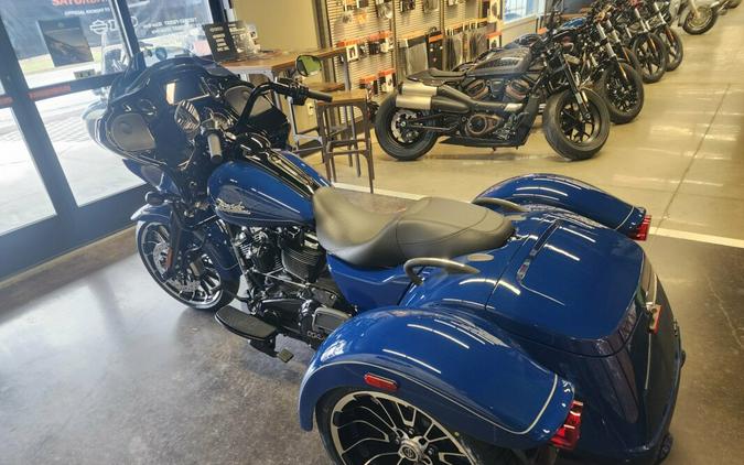 2023 Harley-Davidson Road Glide® 3 FLTRT BRIGHT BILLIARD BLUE