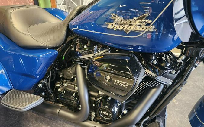 2023 Harley-Davidson Road Glide® 3 FLTRT BRIGHT BILLIARD BLUE