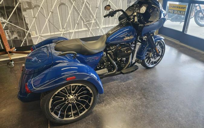 2023 Harley-Davidson Road Glide® 3 FLTRT BRIGHT BILLIARD BLUE