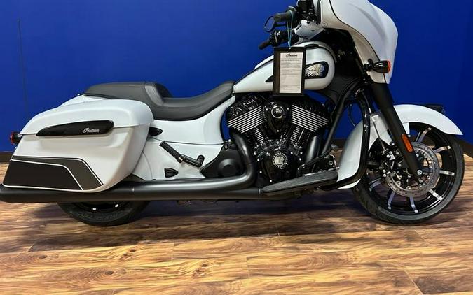 2024 Indian Motorcycle® Chieftain® Dark Horse® Ghost White Metallic Smoke