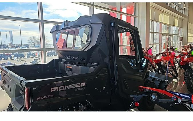2025 Honda PIONEER 1000 DELUXE