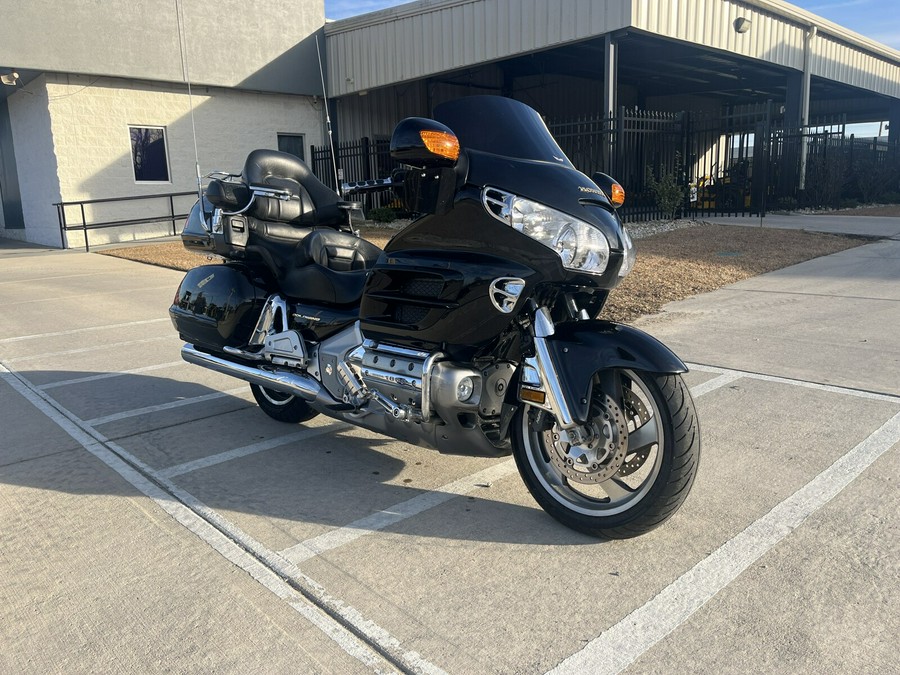 2001 HONDA GOLDWING - A001853