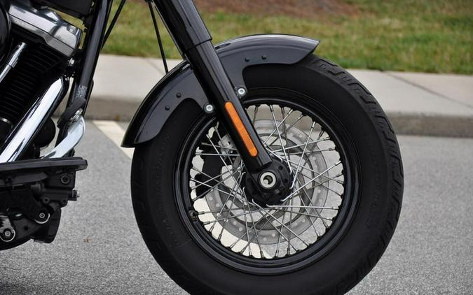 2019 Harley-Davidson® FLSL - Softail® Softail Slim®
