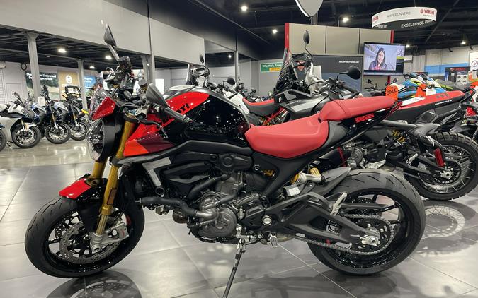 2024 Ducati MONSTER SP