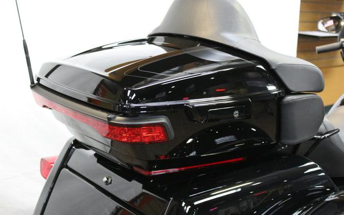 FLHTCUTG 2025 Tri Glide® Ultra