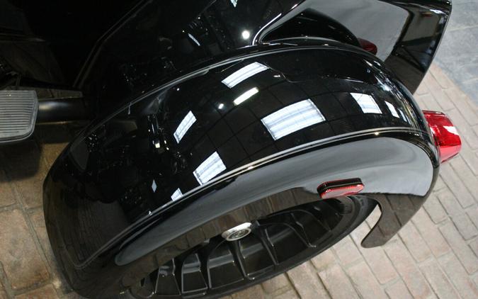 FLHTCUTG 2025 Tri Glide® Ultra