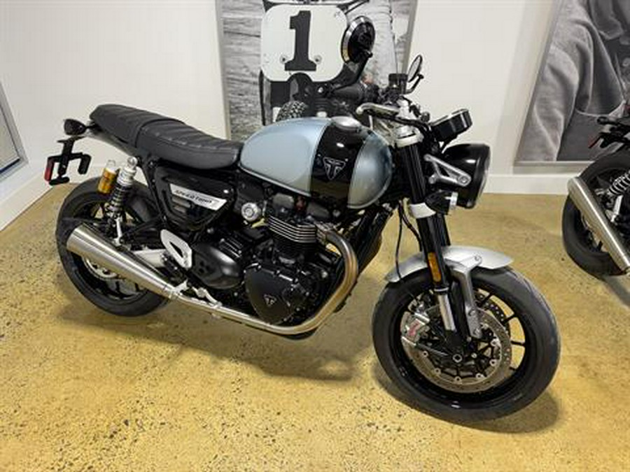 2023 Triumph Speed Twin Breitling Limited Edition