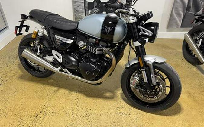 2023 Triumph Speed Twin Breitling Limited Edition