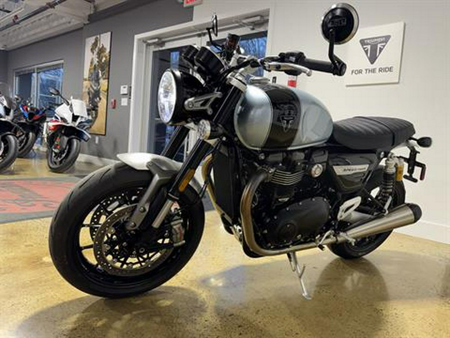 2023 Triumph Speed Twin Breitling Limited Edition