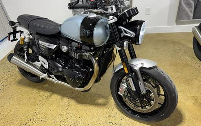 2023 Triumph Speed Twin Breitling Limited Edition