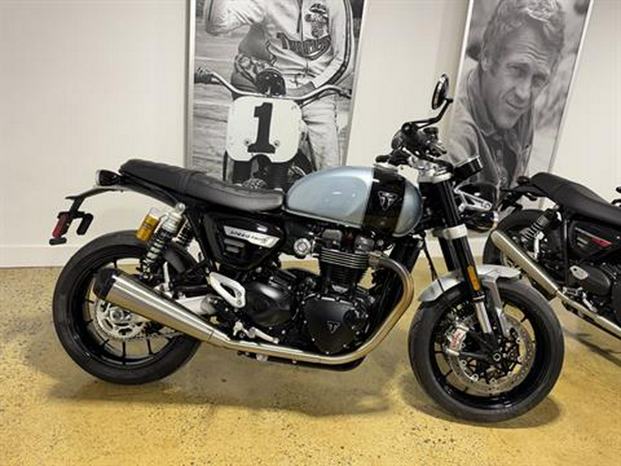 2023 Triumph Speed Twin Breitling Limited Edition