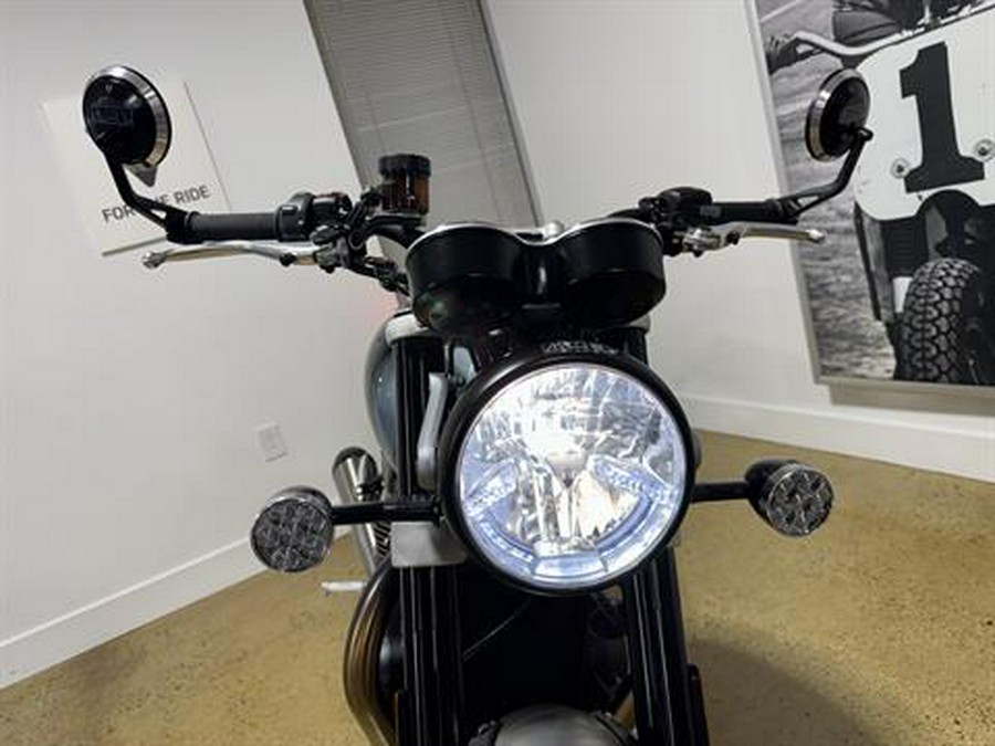 2023 Triumph Speed Twin Breitling Limited Edition