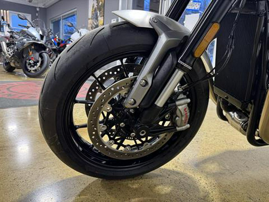 2023 Triumph Speed Twin Breitling Limited Edition