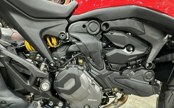 2024 Ducati MONSTER PLUS