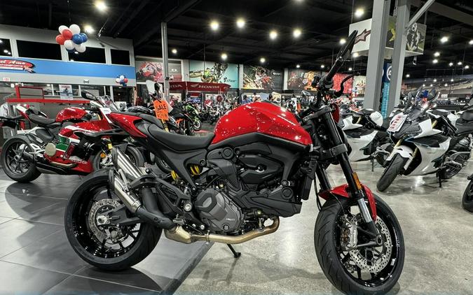 2024 Ducati MONSTER PLUS