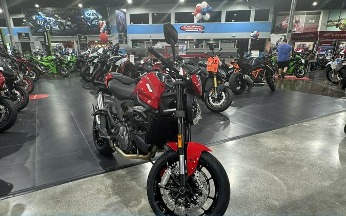 2024 Ducati MONSTER PLUS