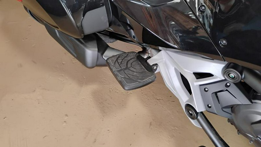 2024 Can-Am® Spyder F3 Limited Platine Wheels