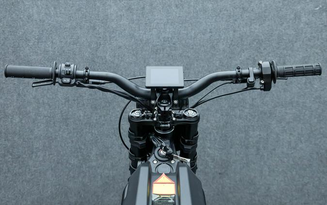 2025 E RIDE PRO S 17"