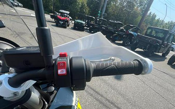 2025 Husqvarna Norden 901 Expedition