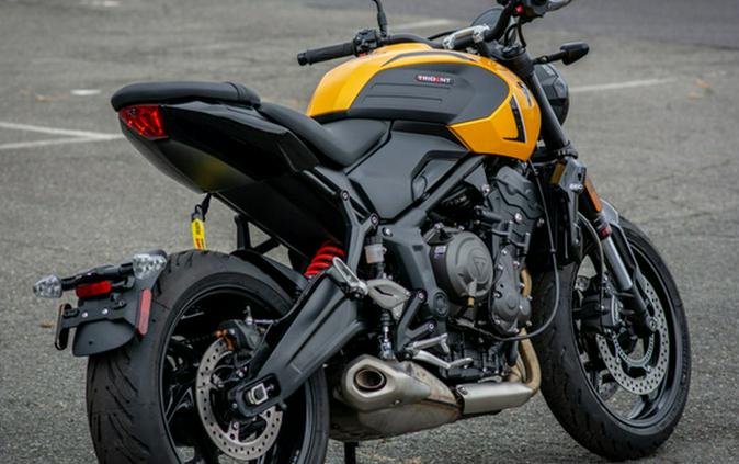 2026 Triumph Trident 660 Cosmic Yellow