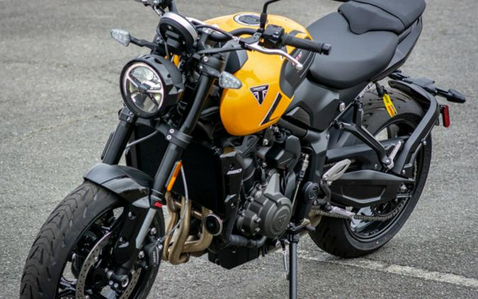 2026 Triumph Trident 660 Cosmic Yellow