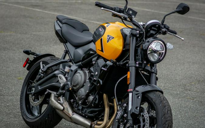 2026 Triumph Trident 660 Cosmic Yellow