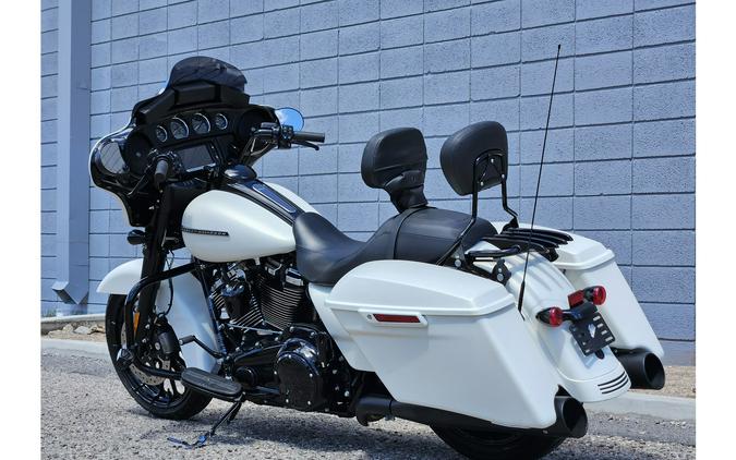 2018 Harley-Davidson® Street Glide Special