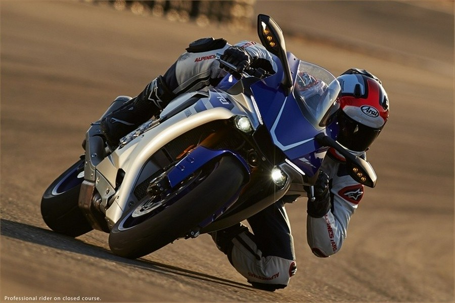 2016 Yamaha YZF-R1