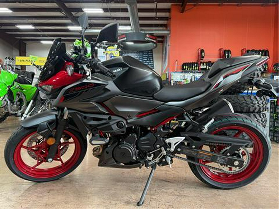 2025 Kawasaki Z500 SE ABS