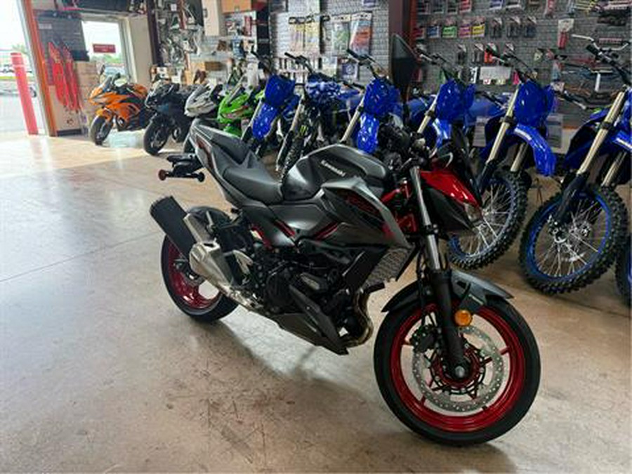 2025 Kawasaki Z500 SE ABS
