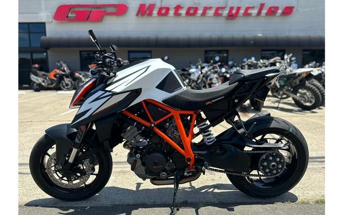 2019 KTM 1290 SUPER DUKE R