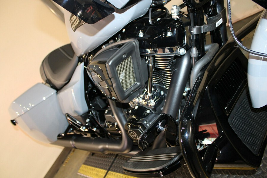 New 2026 Harley-Davidson Road Glide Grand American Touring FLTRX Motorcycle For Sale In Miami, Florida