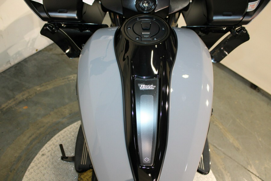 New 2026 Harley-Davidson Road Glide Grand American Touring FLTRX Motorcycle For Sale In Miami, Florida