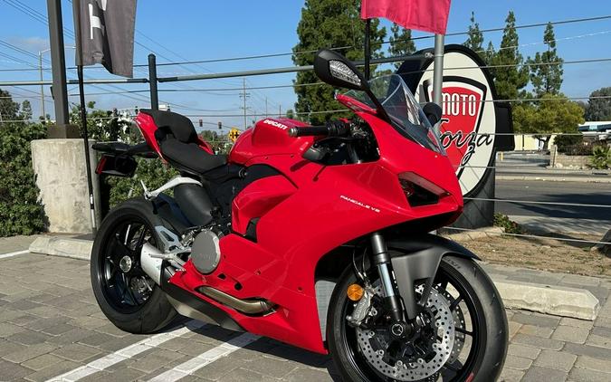 2024 Ducati Panigale V2 Red