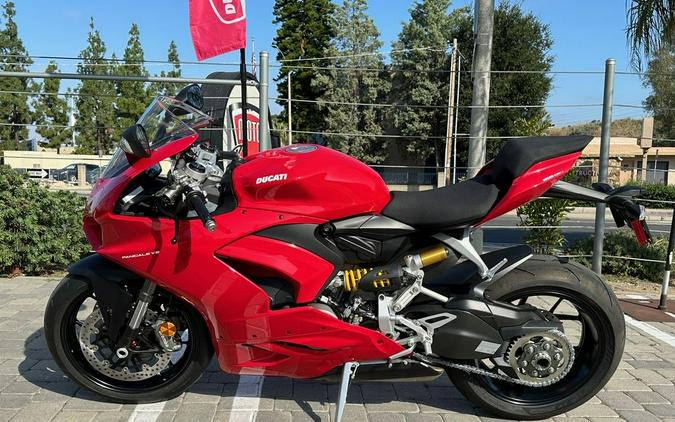 2024 Ducati Panigale V2 Red