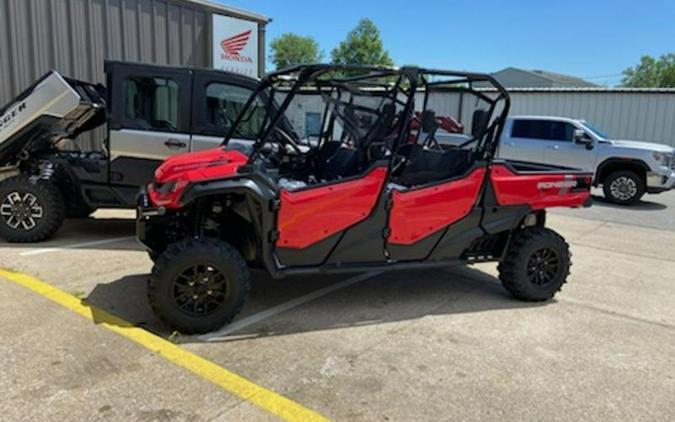 2023 Honda® Pioneer 1000-6 Deluxe Crew