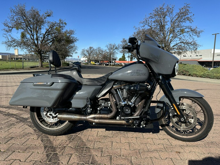 FLHXST 2022 Street Glide ST