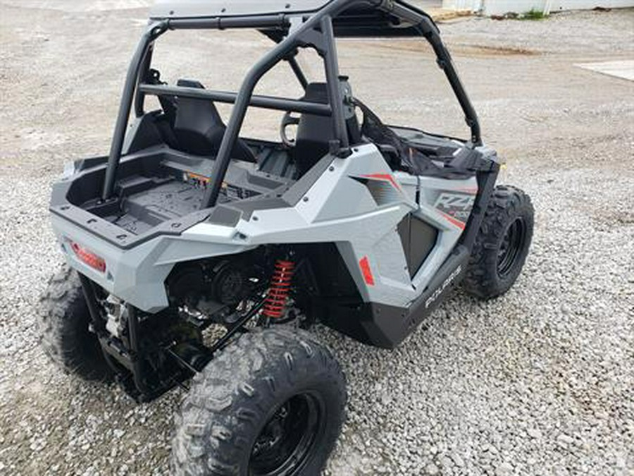 2024 Polaris RZR 200 EFI