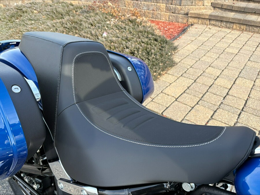 2025 Harley-Davidson Low Rider ST Blue Burst