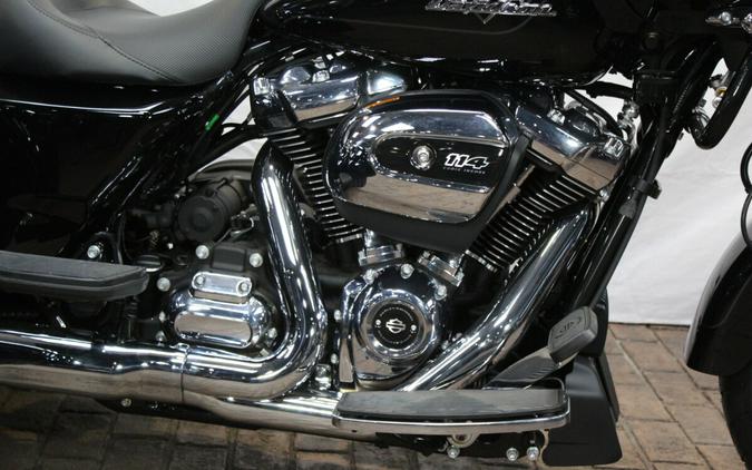 FLTRT 2025 Road Glide® 3