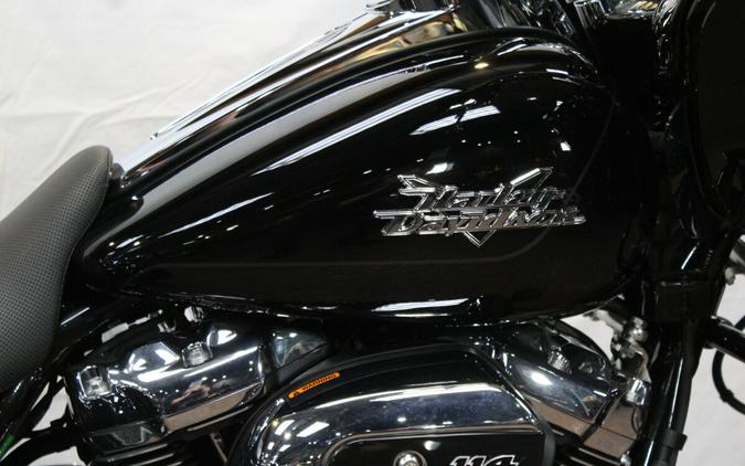 FLTRT 2025 Road Glide® 3