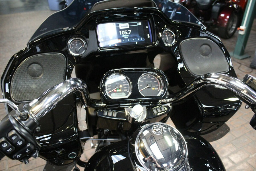 FLTRT 2025 Road Glide® 3