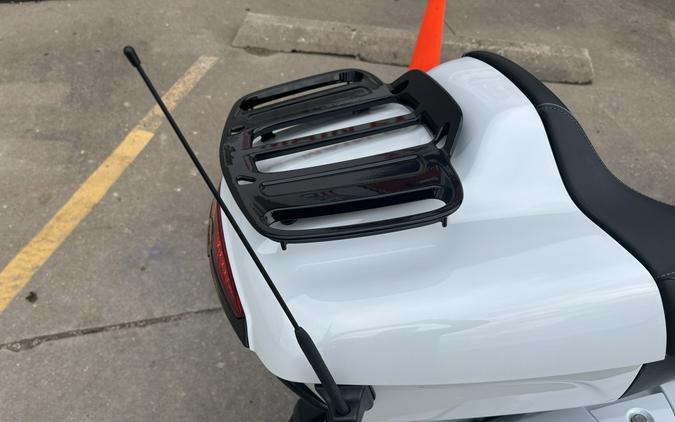 2026 Indian Motorcycle Pursuit® Dark Horse® with 112 and Powerband Audio Package