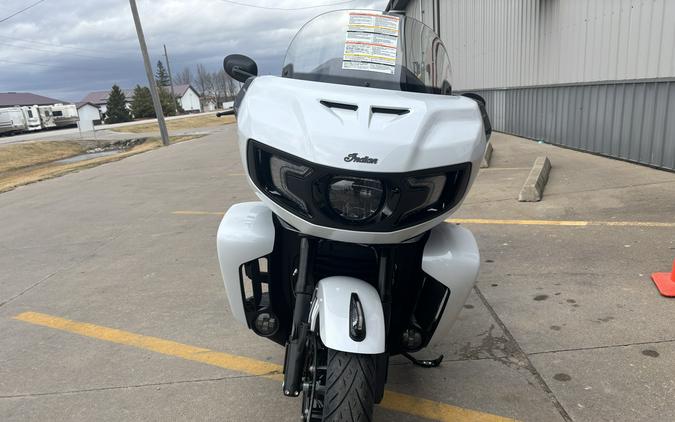 2026 Indian Motorcycle Pursuit® Dark Horse® with 112 and Powerband Audio Package