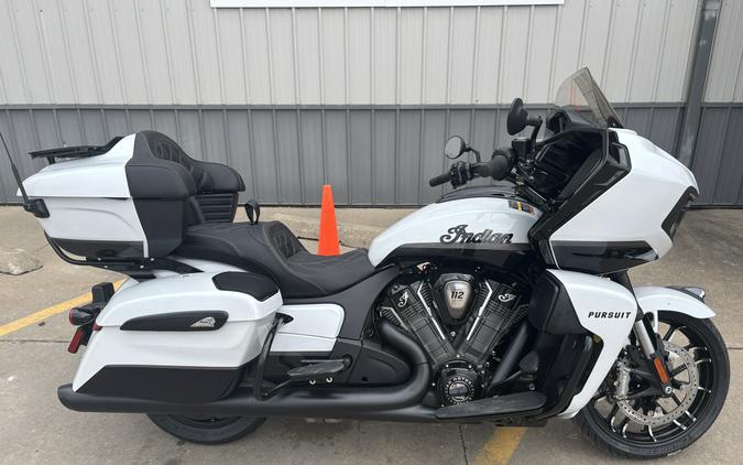 2026 Indian Motorcycle Pursuit® Dark Horse® with 112 and Powerband Audio Package