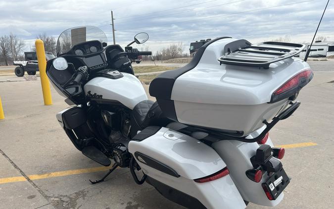 2026 Indian Motorcycle Pursuit® Dark Horse® with 112 and Powerband Audio Package