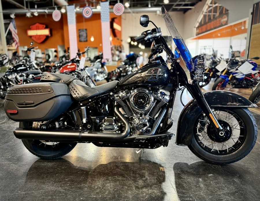 2026 Harley-Davidson® Heritage Classic Midnight Ember w/Laced Wheels
