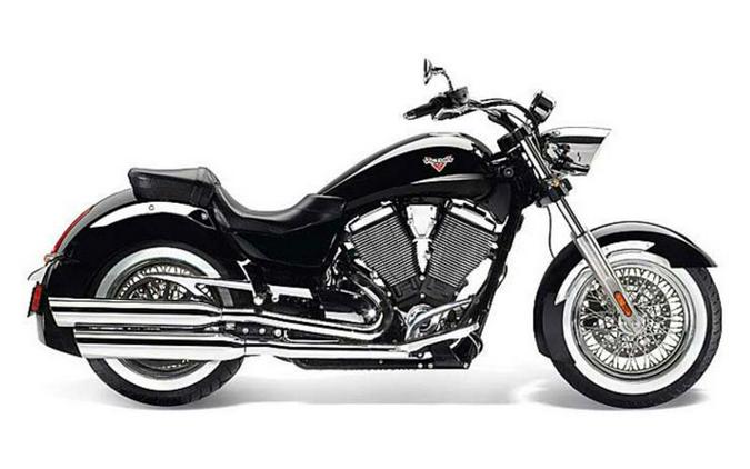 2013 Victory Motorcycles® Boardwalk™ Gloss Black